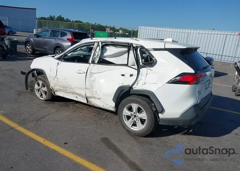 2020 Toyota Rav4 Xle z USA, uszkodzony, nr VIN JTMW1RFV4LD059080